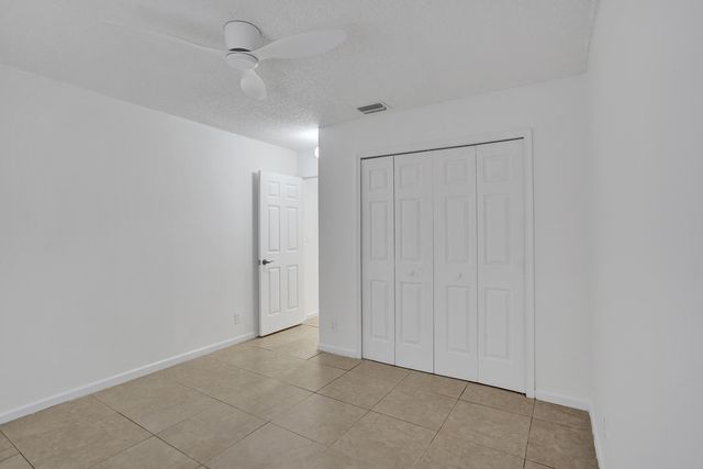 820 NW 21st Way 820, Delray Beach, FL 33445