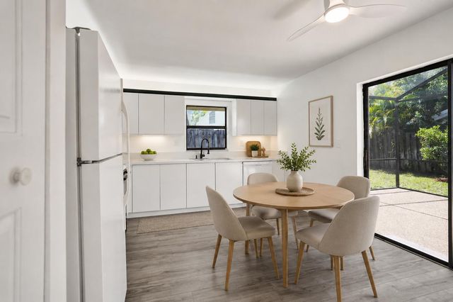 820 NW 21st Way 820, Delray Beach, FL 33445