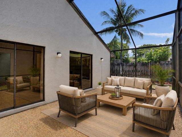 820 NW 21st Way 820, Delray Beach, FL 33445