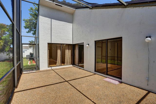 820 NW 21st Way 820, Delray Beach, FL 33445