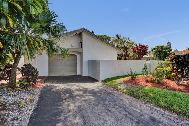 820 NW 21st Way 820, Delray Beach, FL 33445