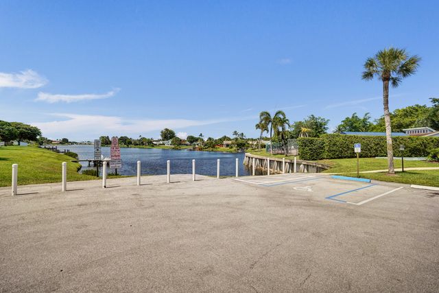 820 NW 21st Way 820, Delray Beach, FL 33445