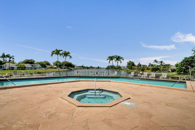820 NW 21st Way 820, Delray Beach, FL 33445