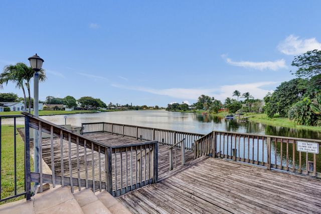 820 NW 21st Way 820, Delray Beach, FL 33445