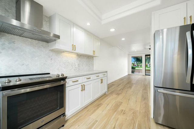 75 Sunrise Drive, Rancho Mirage, CA 92270