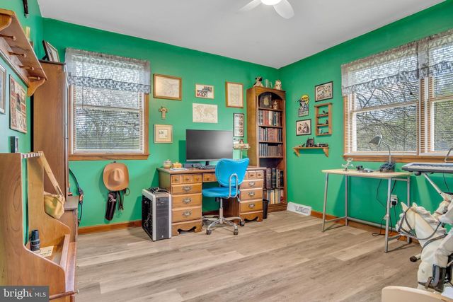 336 INDIAN CREEK DR, Mechanicsburg, PA 17050
