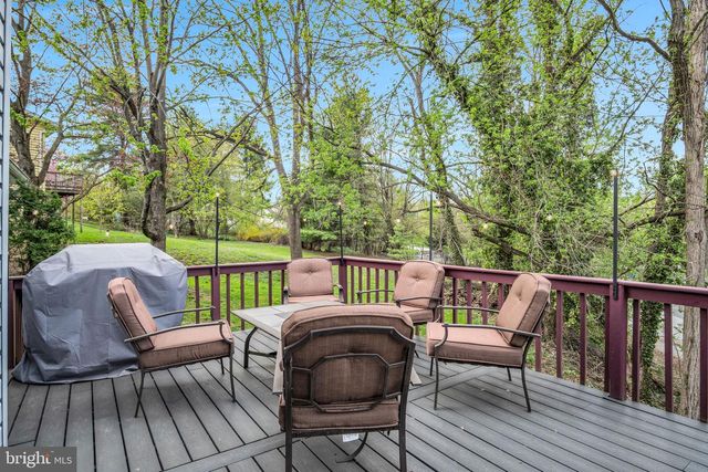 336 INDIAN CREEK DR, Mechanicsburg, PA 17050