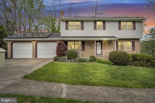 336 INDIAN CREEK DR, Mechanicsburg, PA 17050