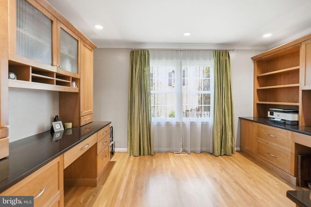 7556 PEPPERELL DR, Bethesda, MD 20817