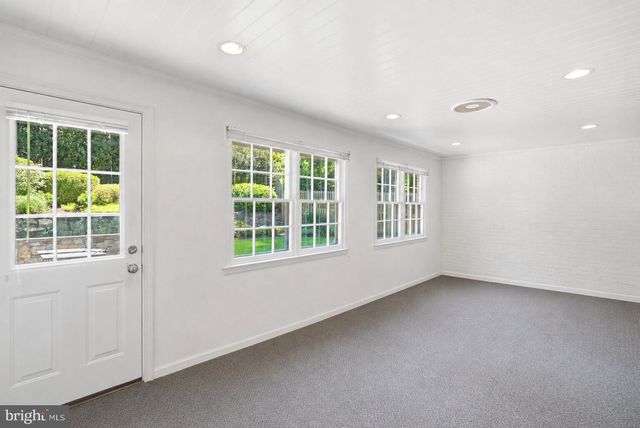 7556 PEPPERELL DR, Bethesda, MD 20817