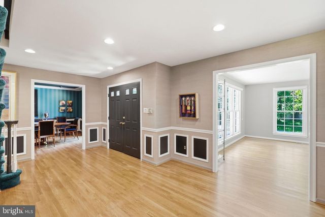 7556 PEPPERELL DR, Bethesda, MD 20817