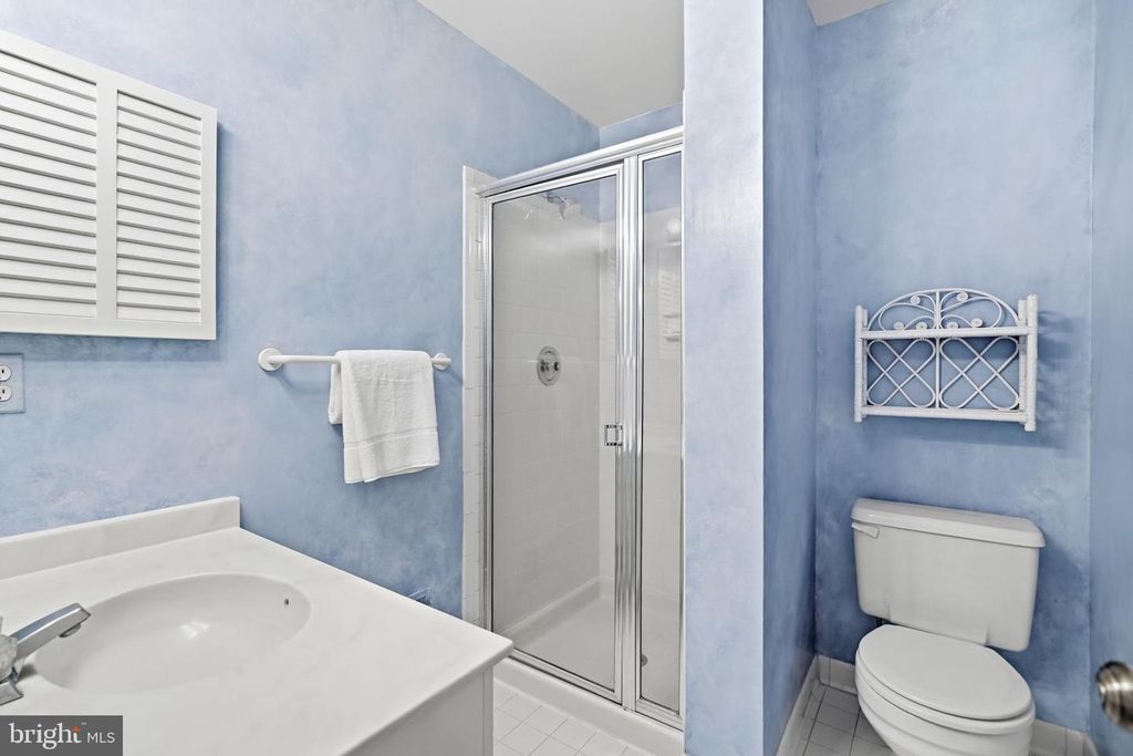 Image 27 of property listing at 7556 PEPPERELL DR, Bethesda, MD 20817