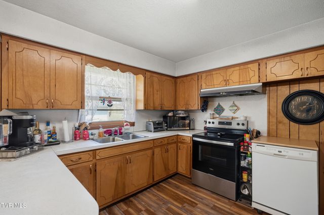 805 Rock Creek Road, Erwin, TN 37650
