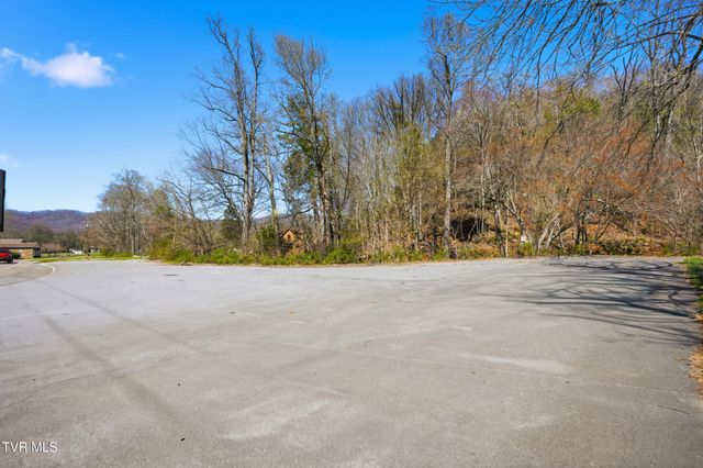 805 Rock Creek Road, Erwin, TN 37650