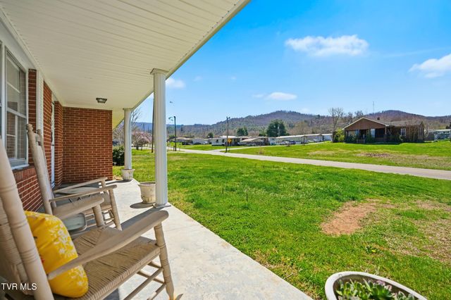 805 Rock Creek Road, Erwin, TN 37650