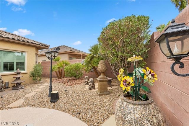 5678 Sunningdale Court, Las Vegas, NV 89122