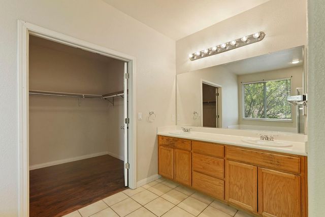 1300 Eastlake Cir, Tracy, CA 95304