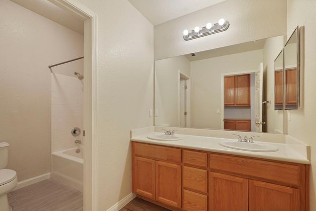 1300 Eastlake Cir, Tracy, CA 95304