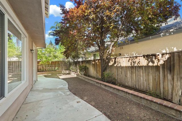 1300 Eastlake Cir, Tracy, CA 95304