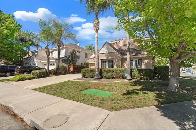 1300 Eastlake Cir, Tracy, CA 95304