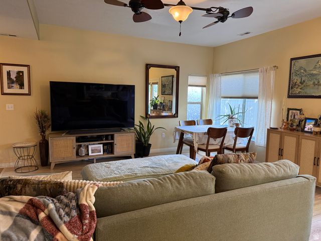 1859 W 2300 S, Woods Cross, UT 84087
