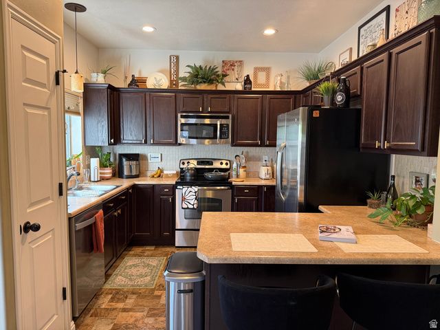 1859 W 2300 S, Woods Cross, UT 84087