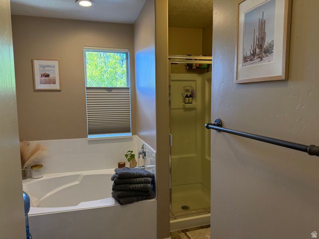 1859 W 2300 S, Woods Cross, UT 84087
