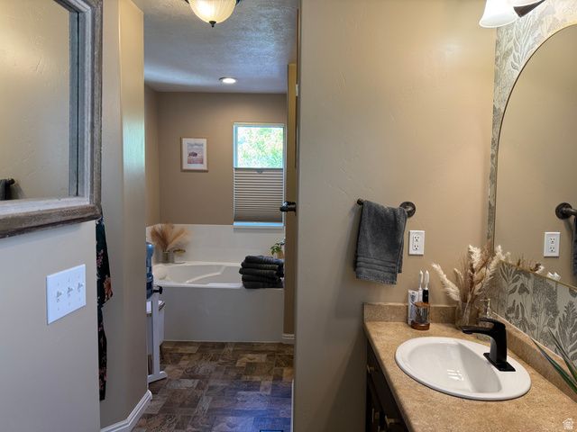1859 W 2300 S, Woods Cross, UT 84087