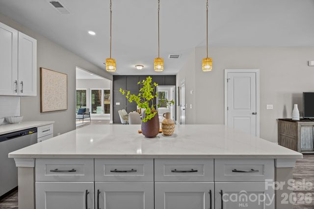 1813 Shuford Road, Lincolnton, NC 28092