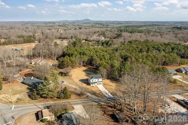 1813 Shuford Road, Lincolnton, NC 28092