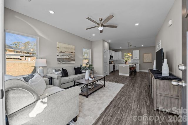 1813 Shuford Road, Lincolnton, NC 28092