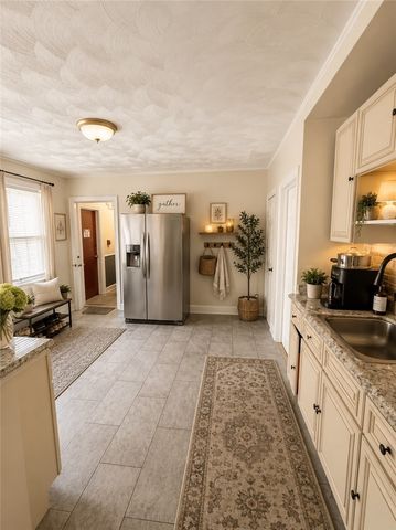 15 Monticello Street, Providence, RI 02904