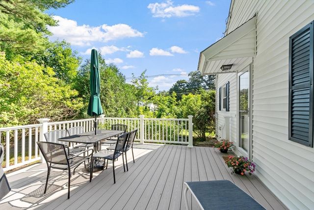 68 Oak Hill Rd, Westford, MA 01886