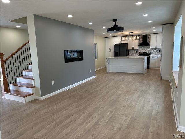 100 Sherbourne Road, Syracuse, NY 13224