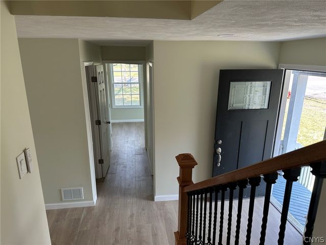 100 Sherbourne Road, Syracuse, NY 13224