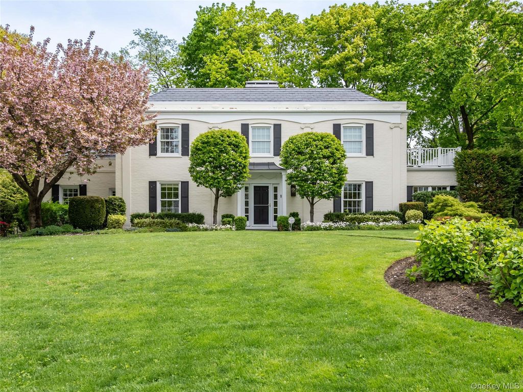 140 Remington Road, Manhasset, NY 11030 — photo 2