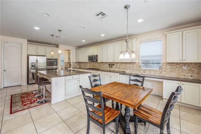 1302 Tulip East, Beaumont, CA 92223