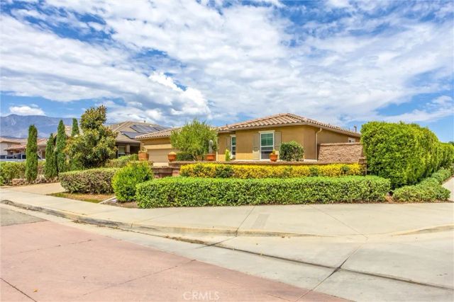 1302 Tulip East, Beaumont, CA 92223