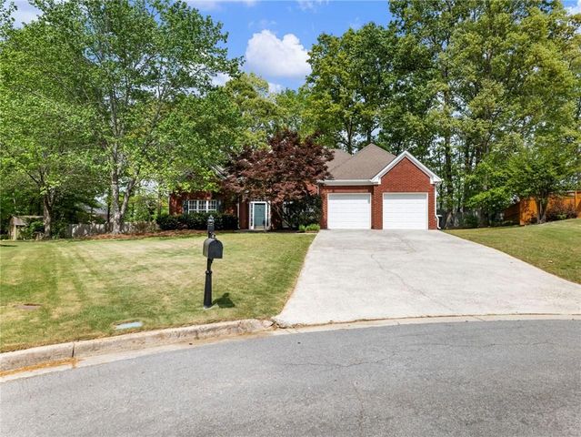 4001 Asheville Court, Buford, GA 30519