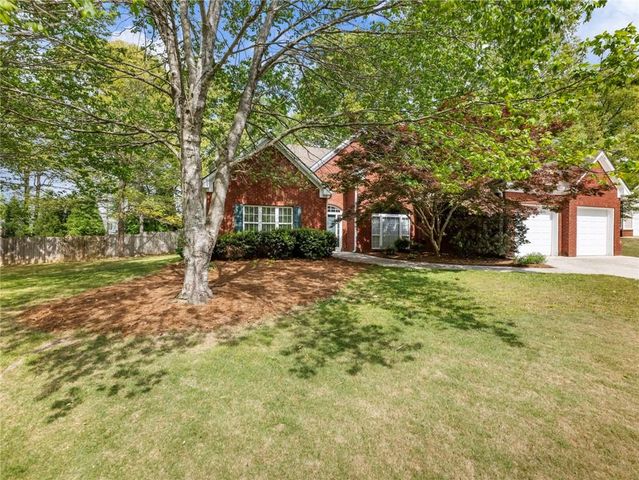 4001 Asheville Court, Buford, GA 30519