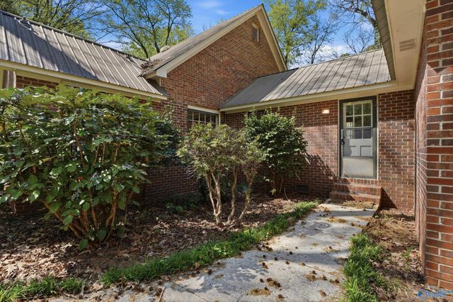 119 Bob White Drive, Decatur, AL 35603