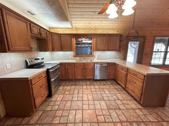 296 County Road 4555, Winnsboro, TX 75494