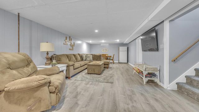 3718 S 12th PLACE, Sheboygan, WI 53081