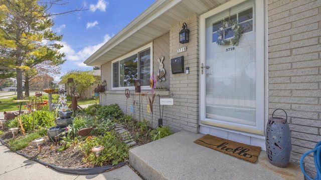 3718 S 12th PLACE, Sheboygan, WI 53081