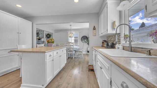 3718 S 12th PLACE, Sheboygan, WI 53081