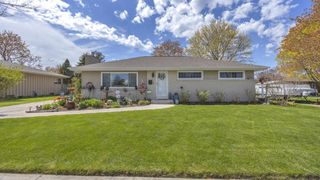 3718 S 12th PLACE, Sheboygan, WI 53081