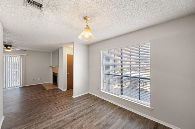406 E Denton Drive 36, Euless, TX 76039