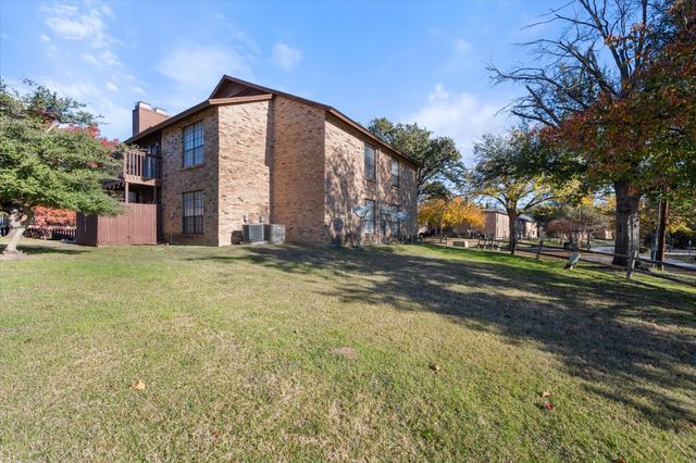 406 E Denton Drive 36, Euless, TX 76039