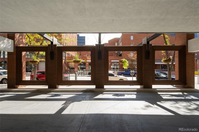 1551 Larimer Street 2002, Denver, CO 80202