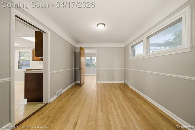 1028 Edgewood Drive, Royal Oak, MI 48067